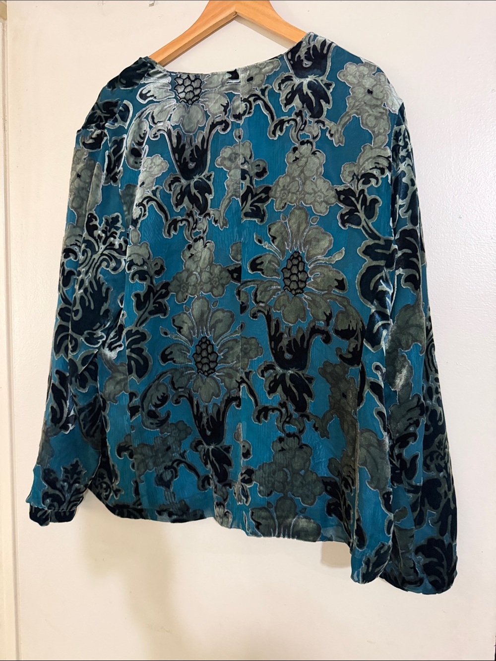 Coldwater Creek silk/velvet cardigan - Picture 5 of 5